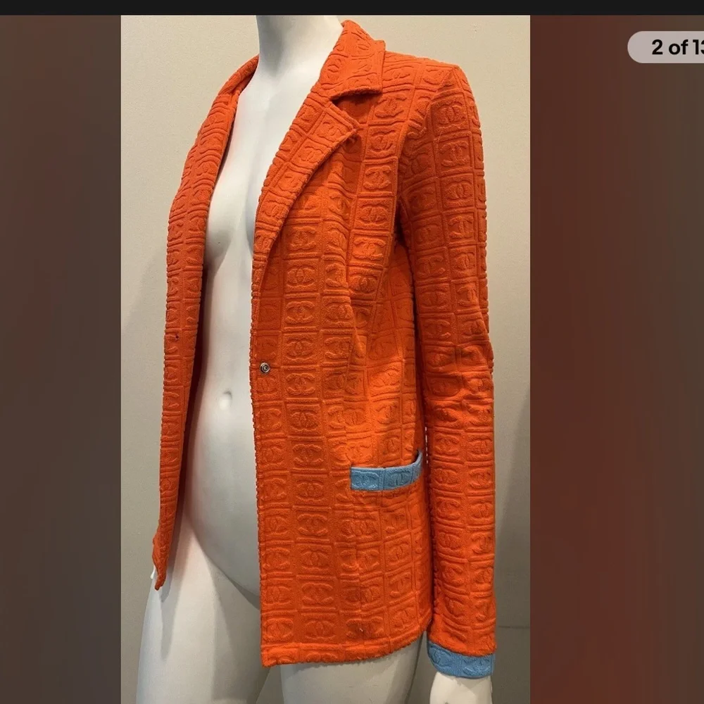 Summer vintage Chanel terry cloth blazer cc logo embossed